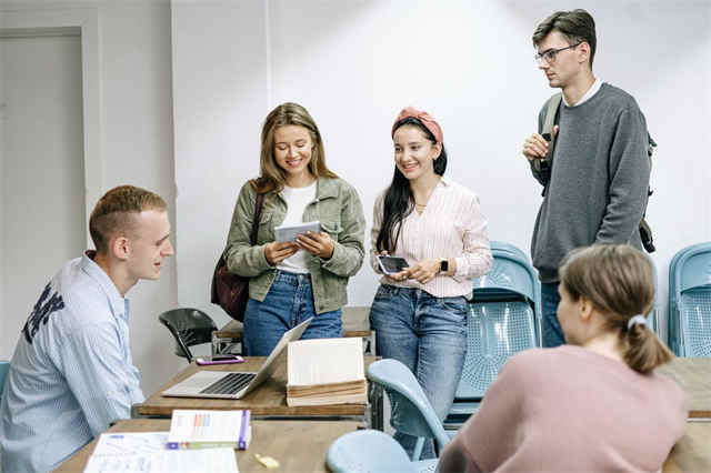 福耐克中学Fulneck School留学费用高不高